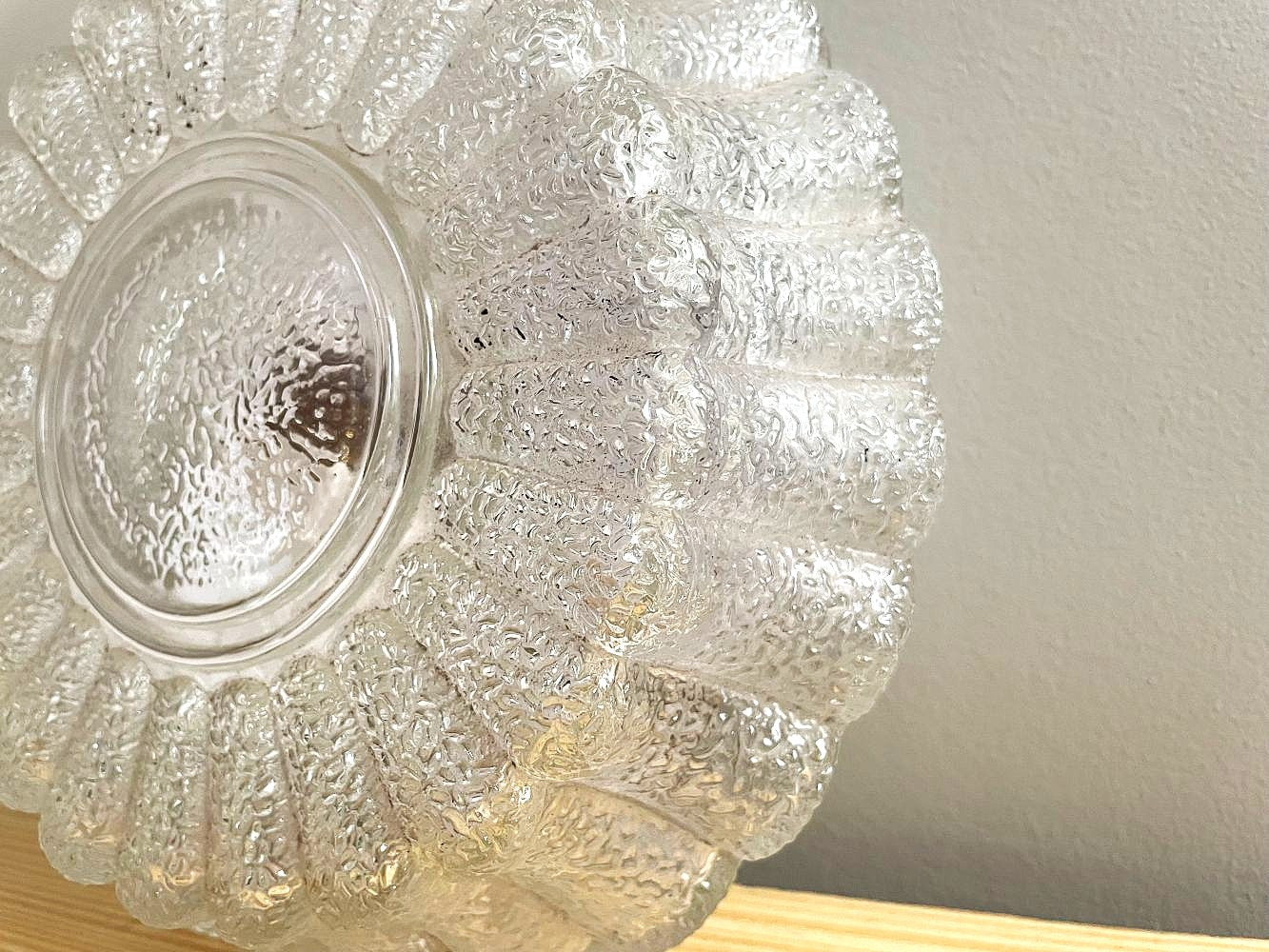 Round flush mount light