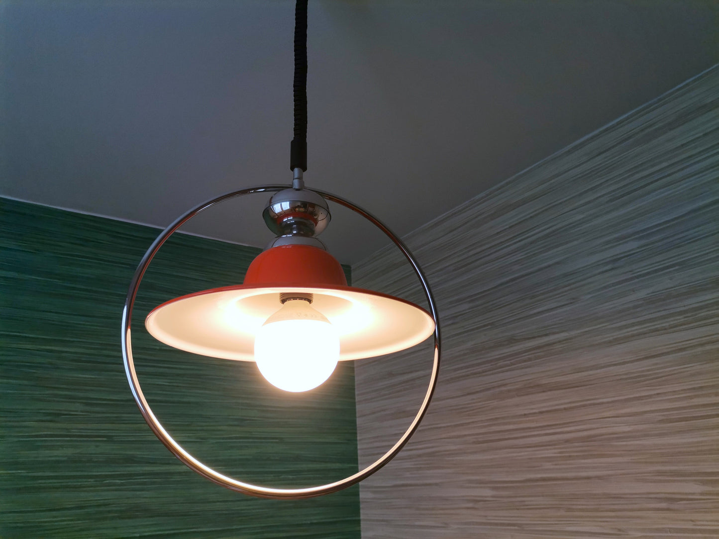Orange retractable lamp