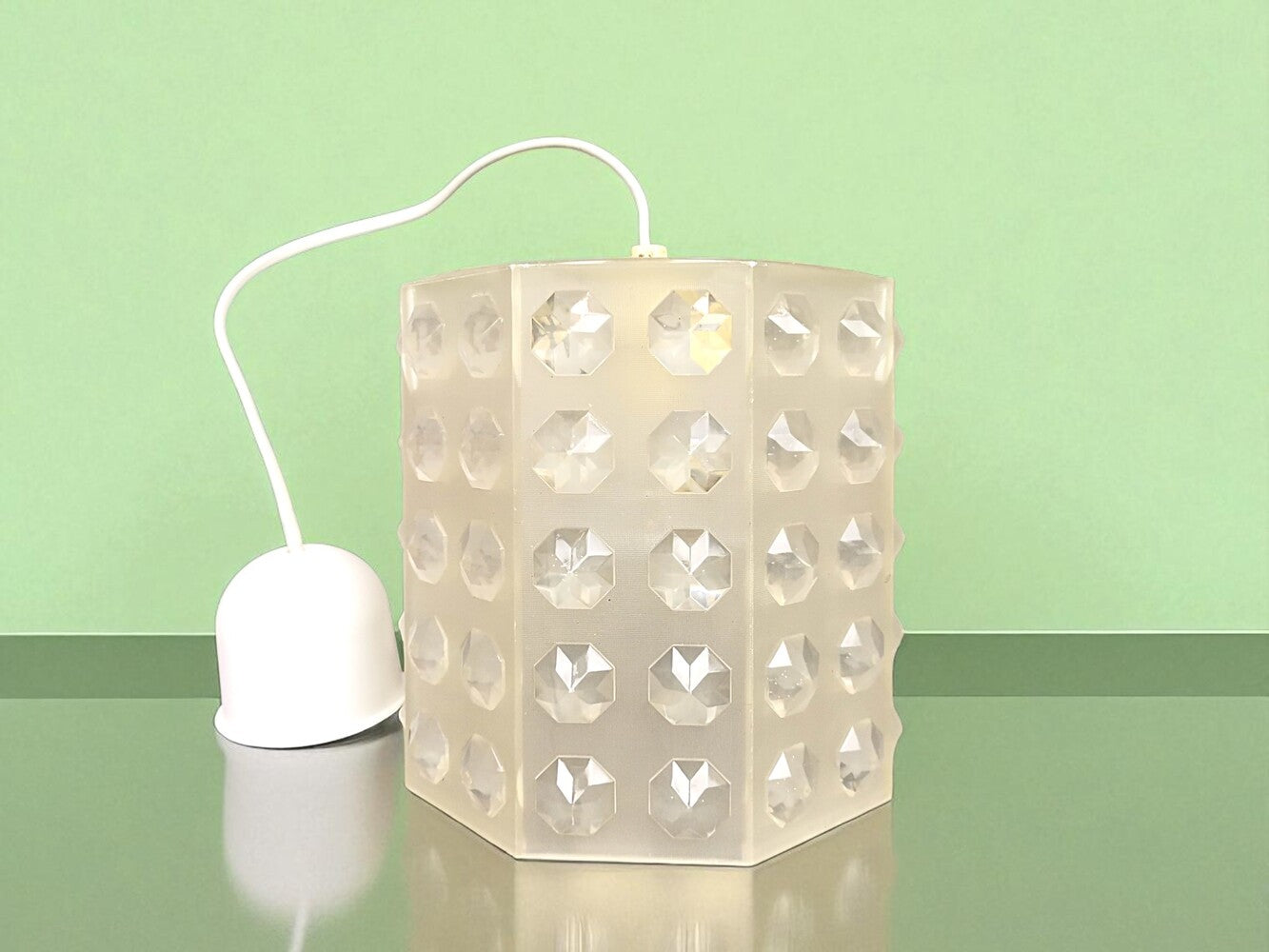Retro acrylic hanging lamp