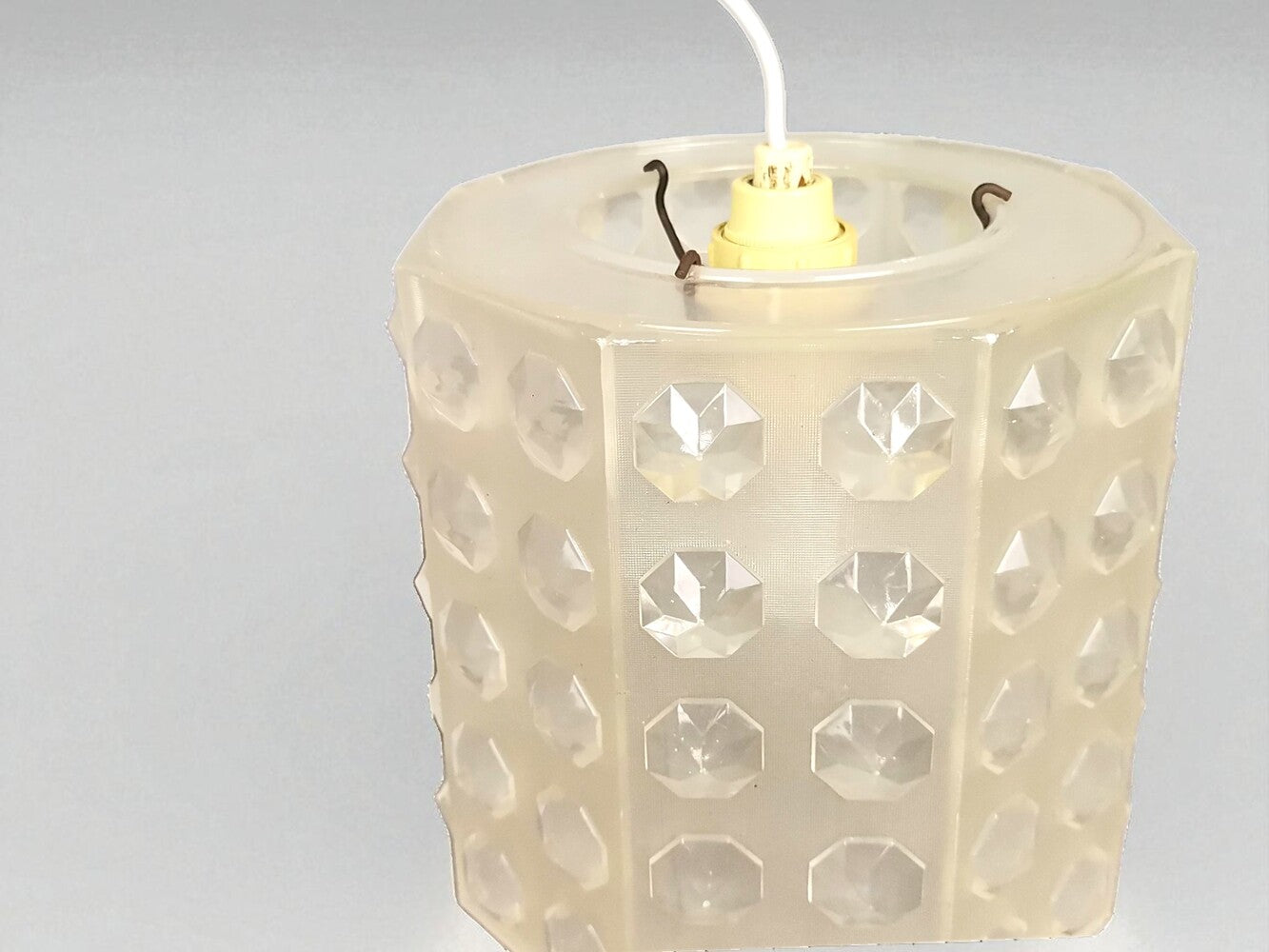 Retro acrylic hanging lamp