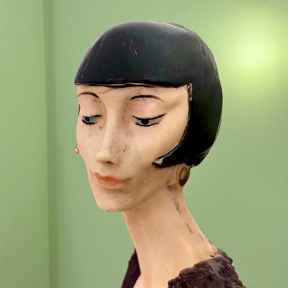Lady with Fan in style of Giuseppe Armani