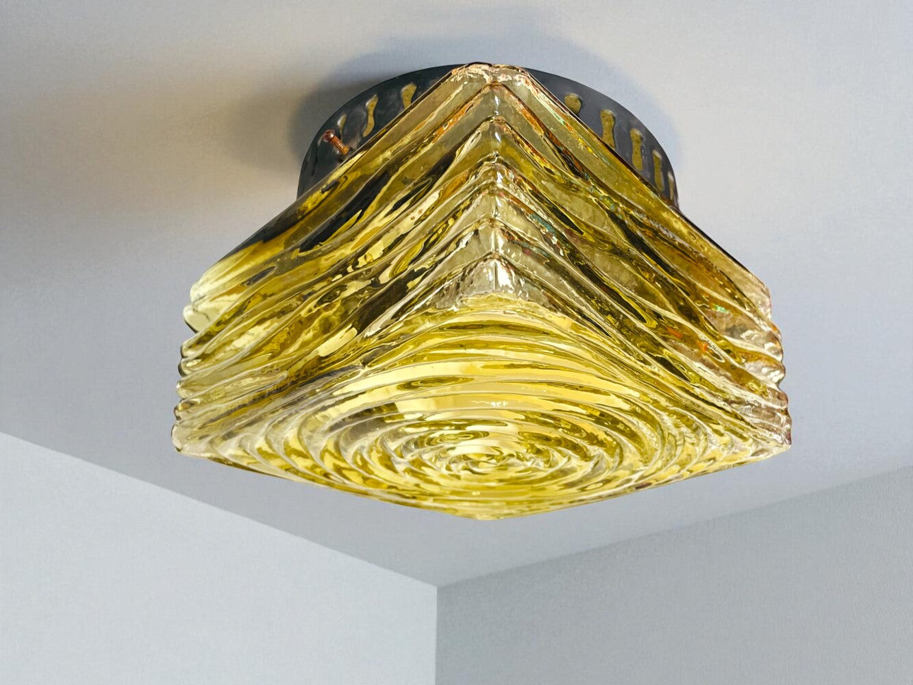 Green swirl glass flush mount light