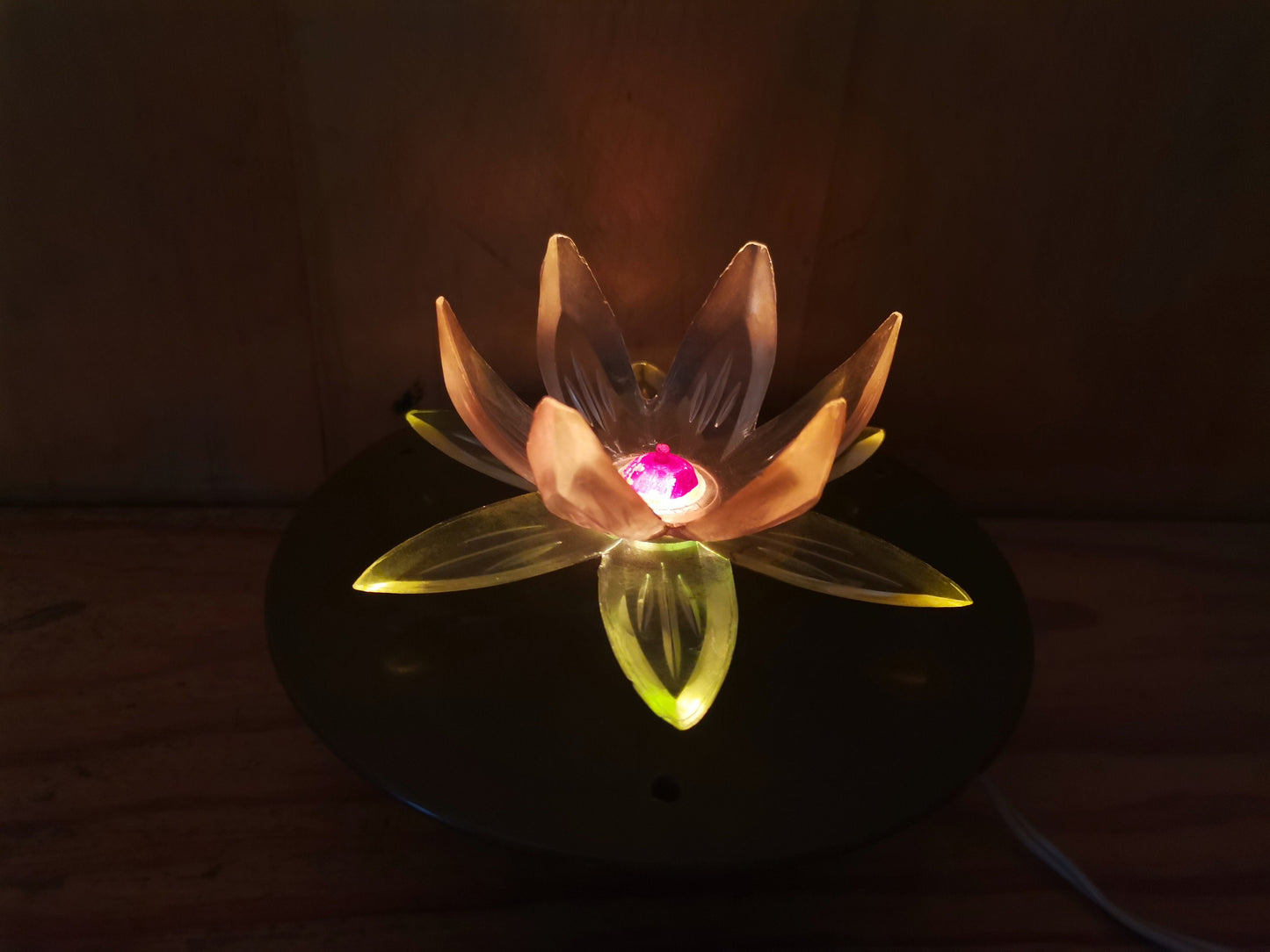 Small Water Lily or Lotus night light retro table lamp