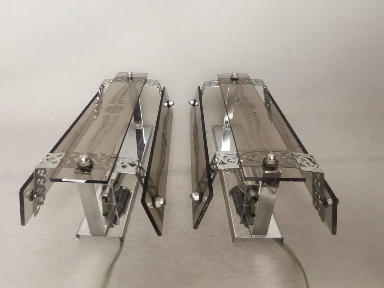 Pair wall sconces lights