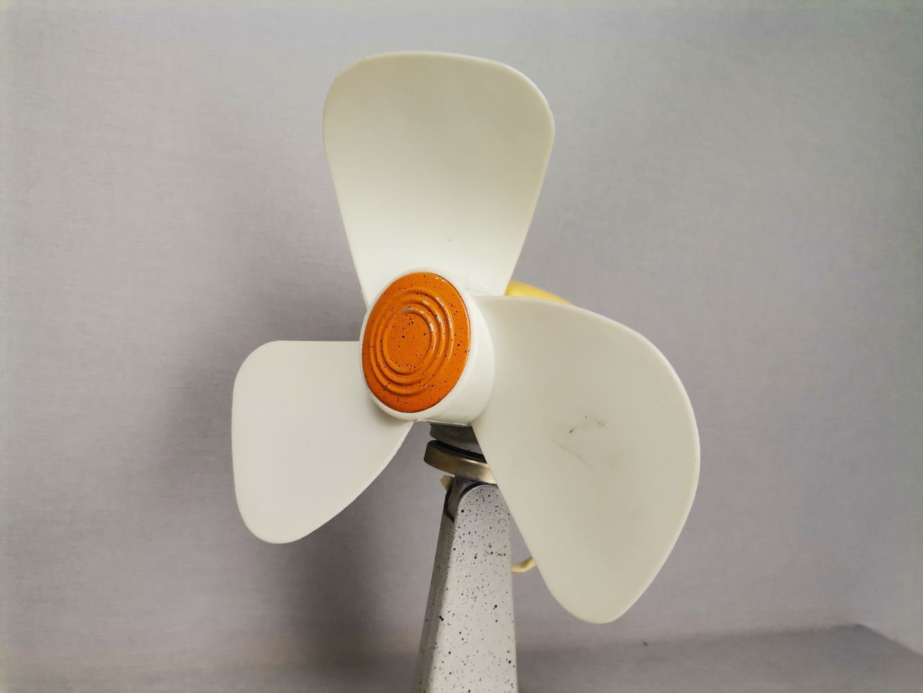 Retro electric rotating table fan industrial design soviet bar shop decor