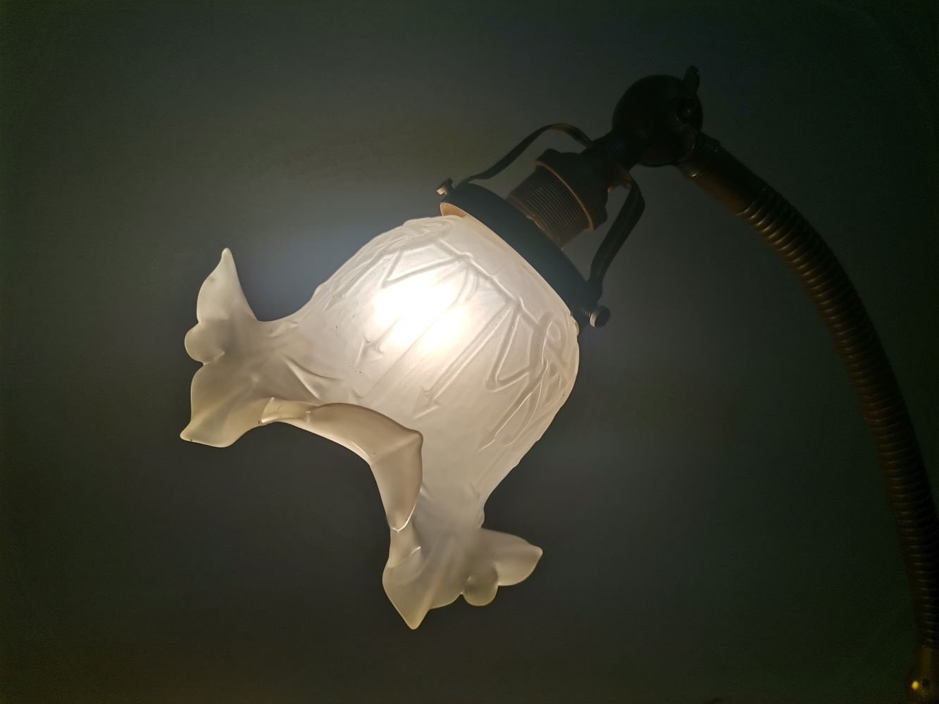 Brass table lamp by General Electric