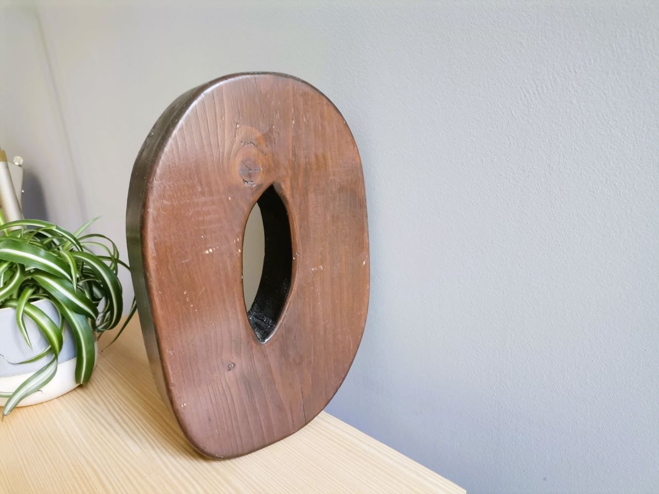 Wooden signage letter O