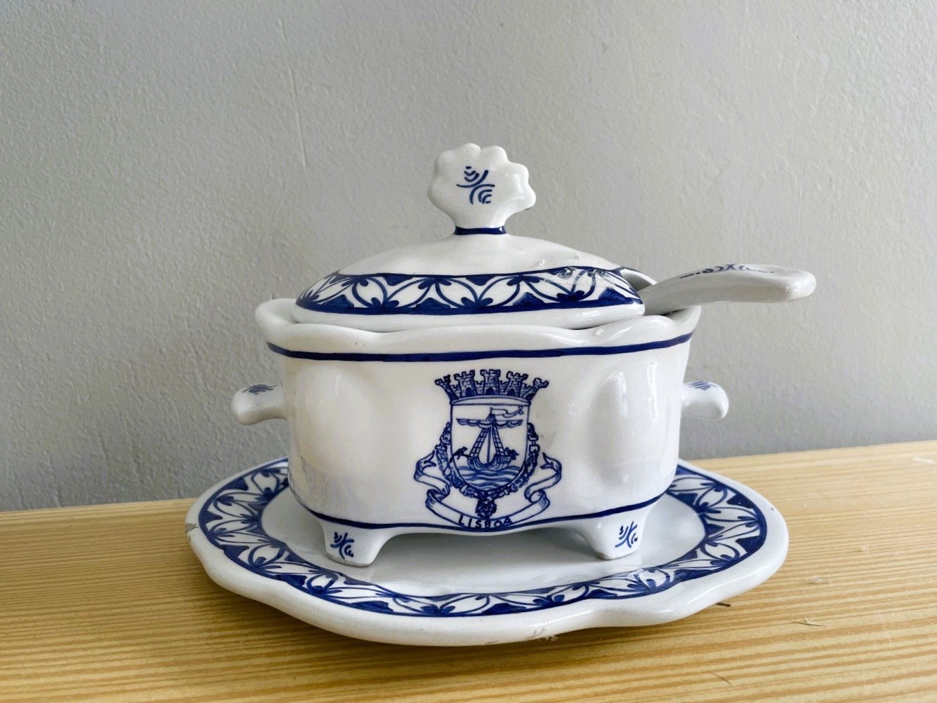 Blue willow ceramic tureen