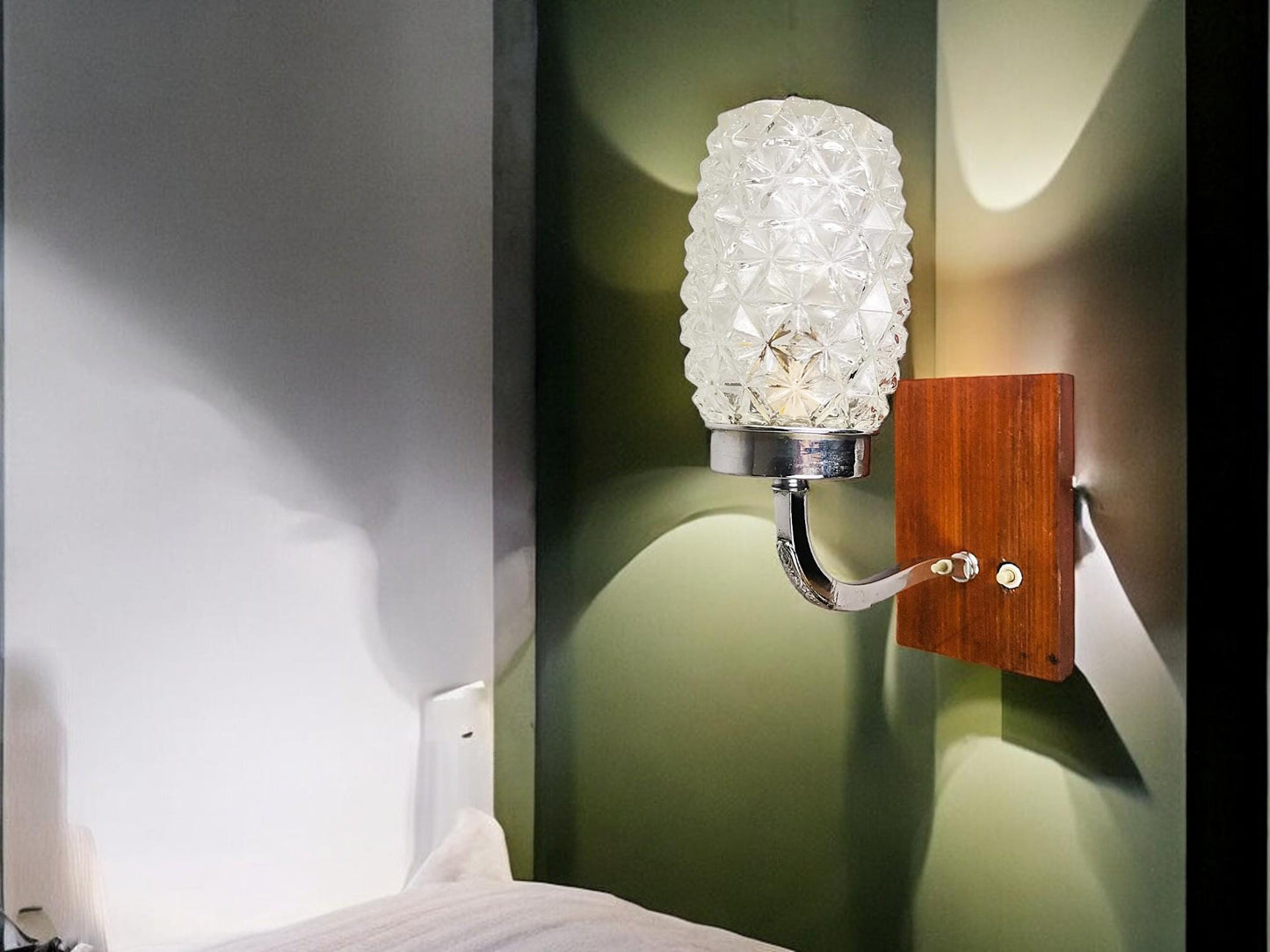 Retro wood and glass wall sconce light