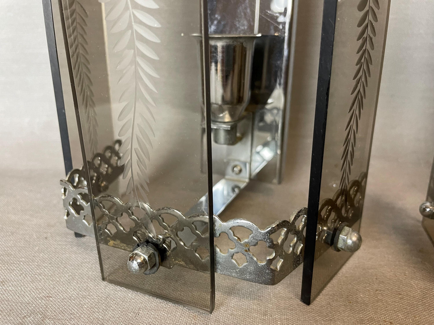 Pair wall sconces lights
