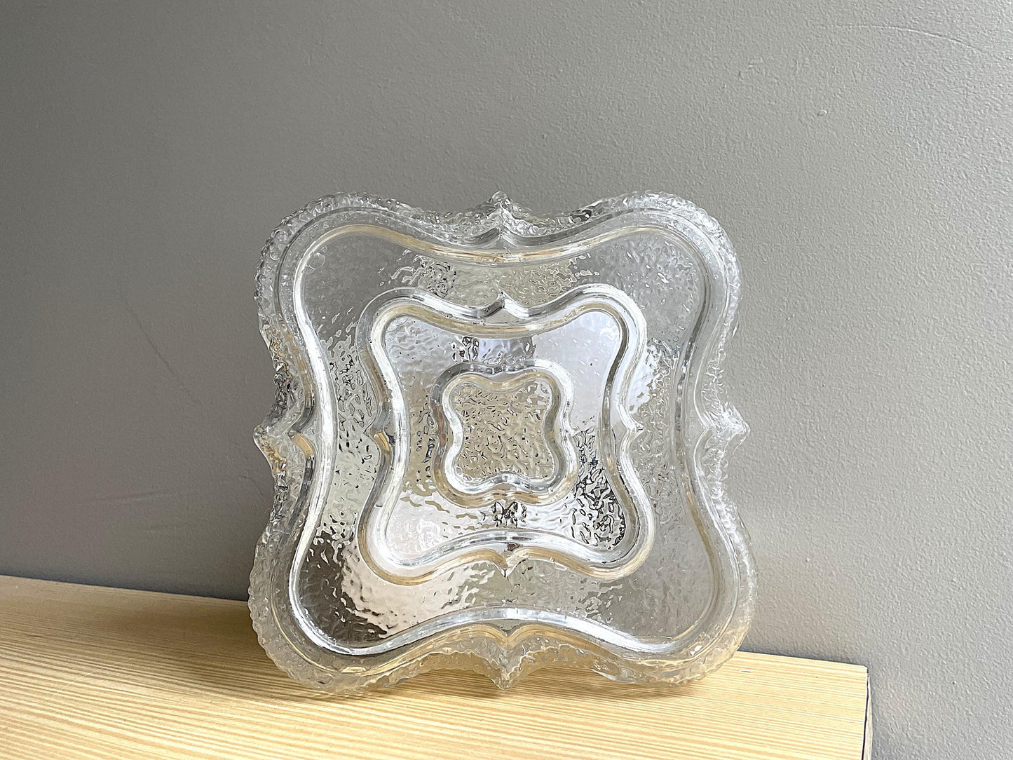 Flush ceiling mount light square
