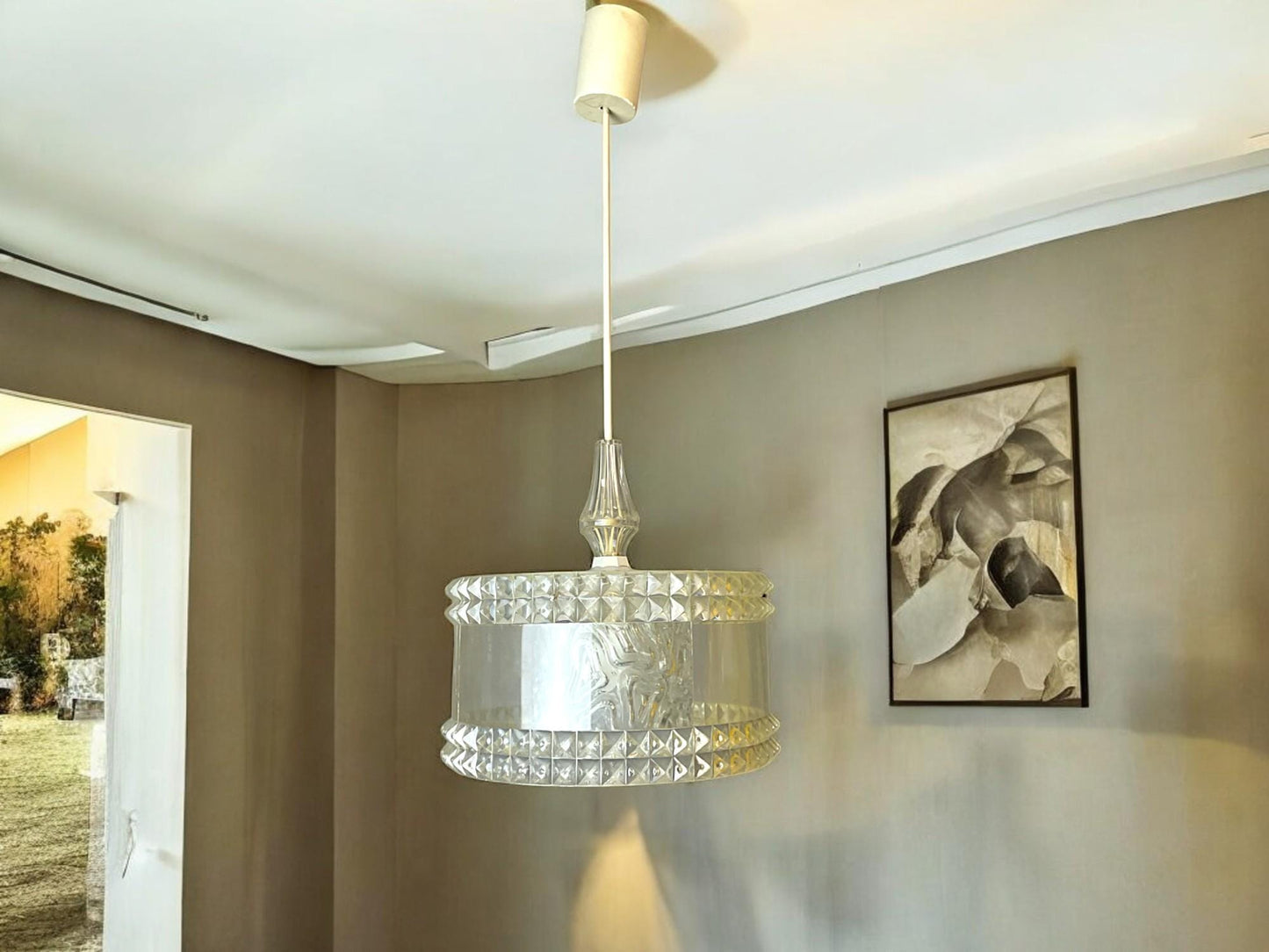 Transparent retro hanging light