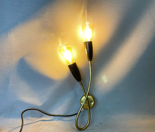 Double wall sconce light