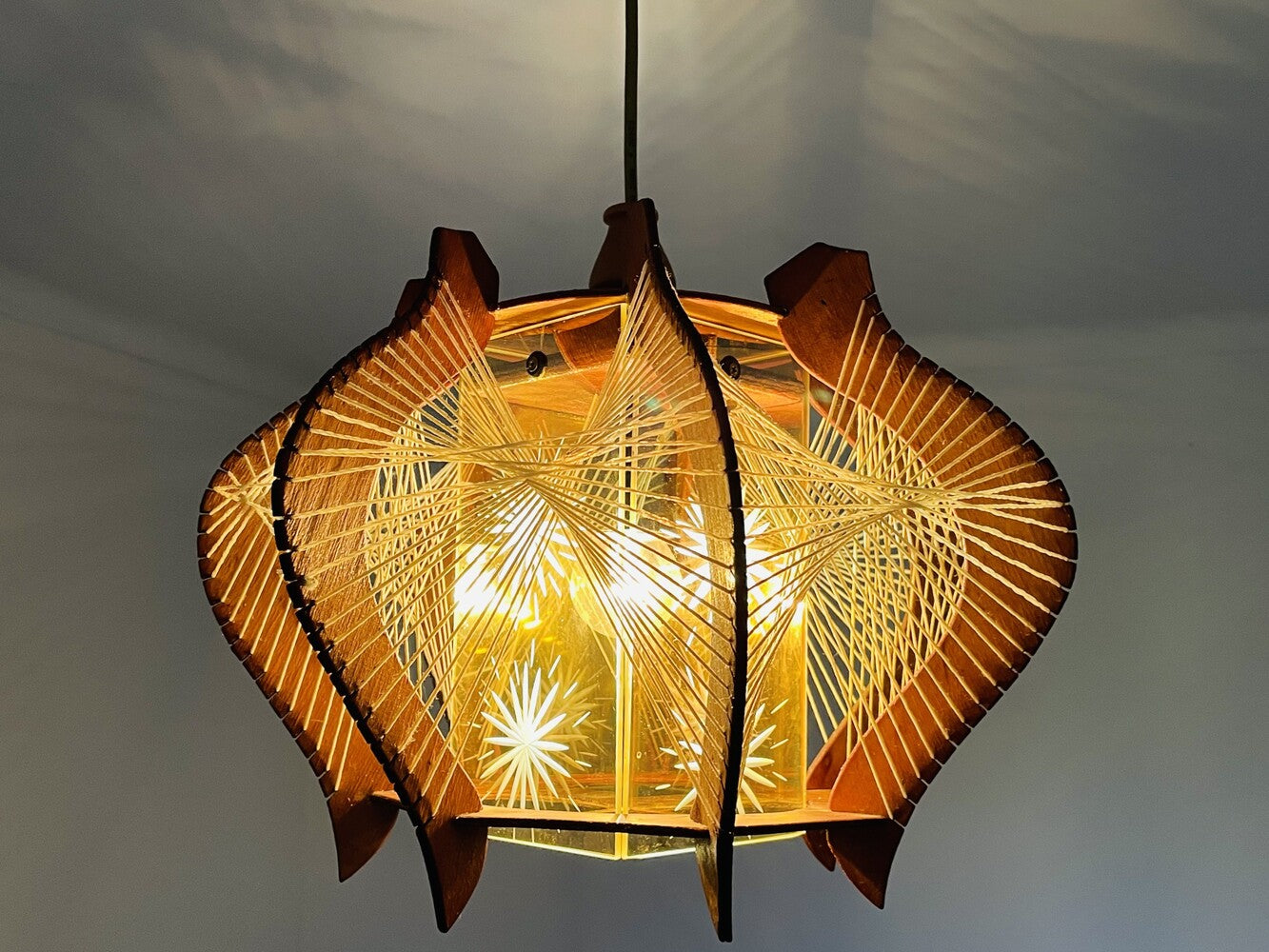 Wooden hanging lamp