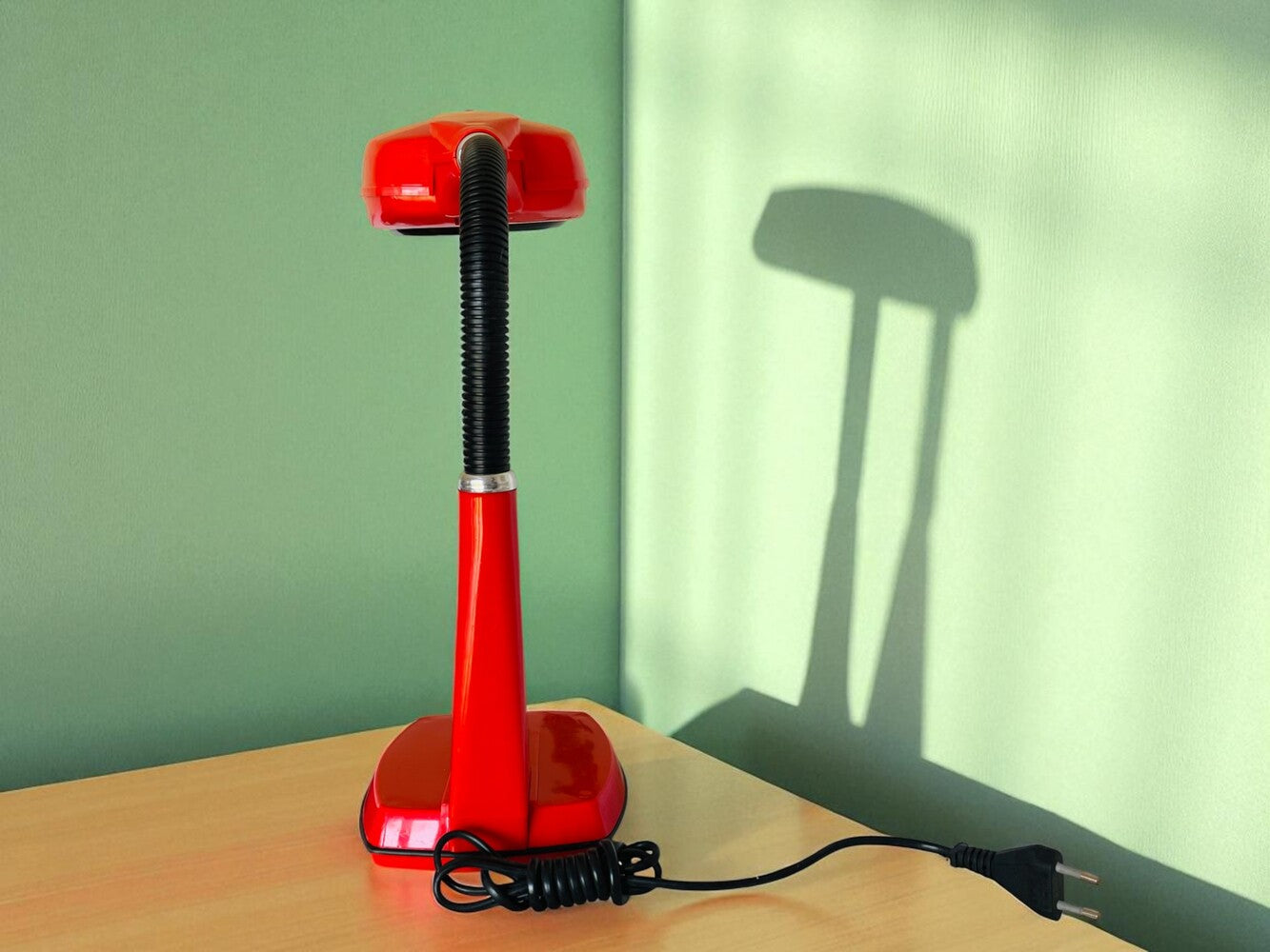 Retro Red Desk Lamp