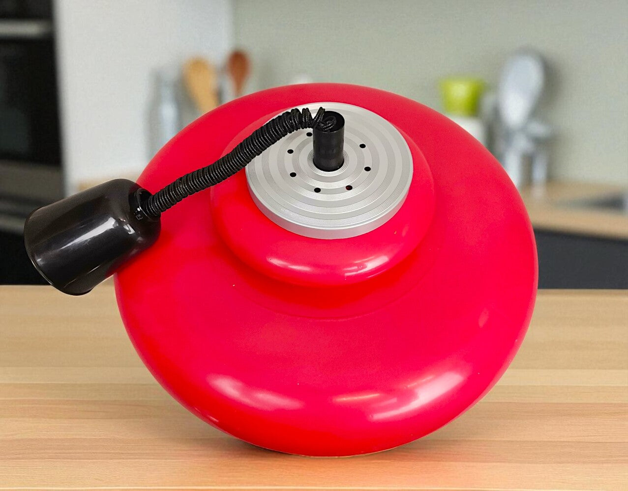 Large retractable light