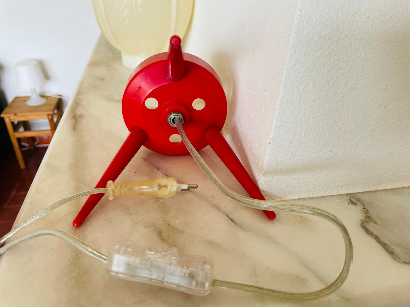 Tripod Table Lamp