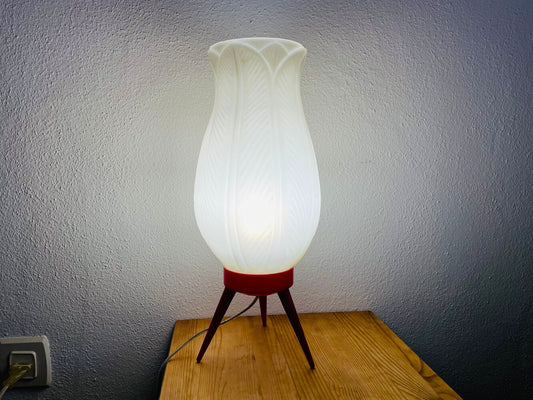Tripod Table Lamp