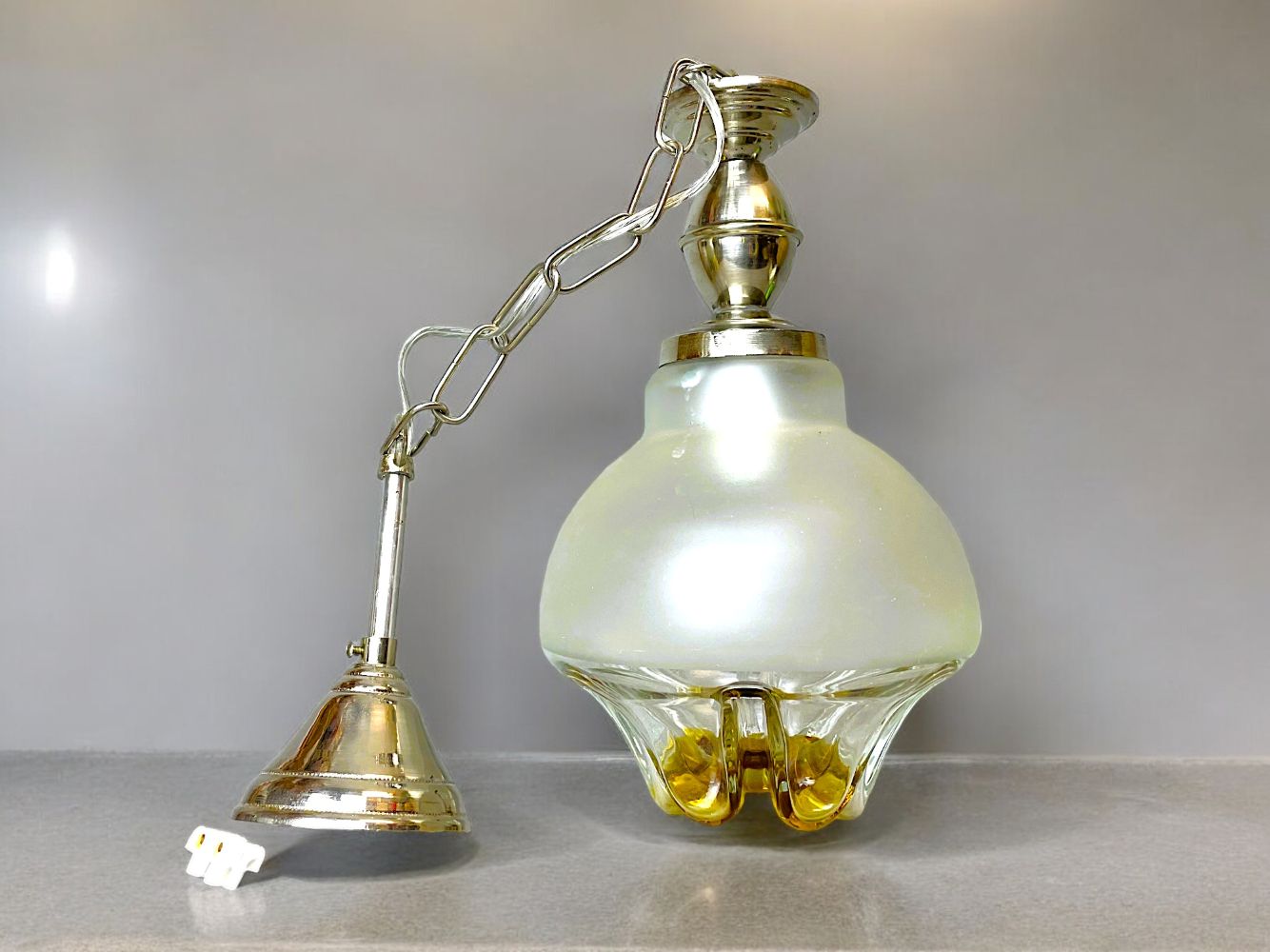 Art glass pendant light