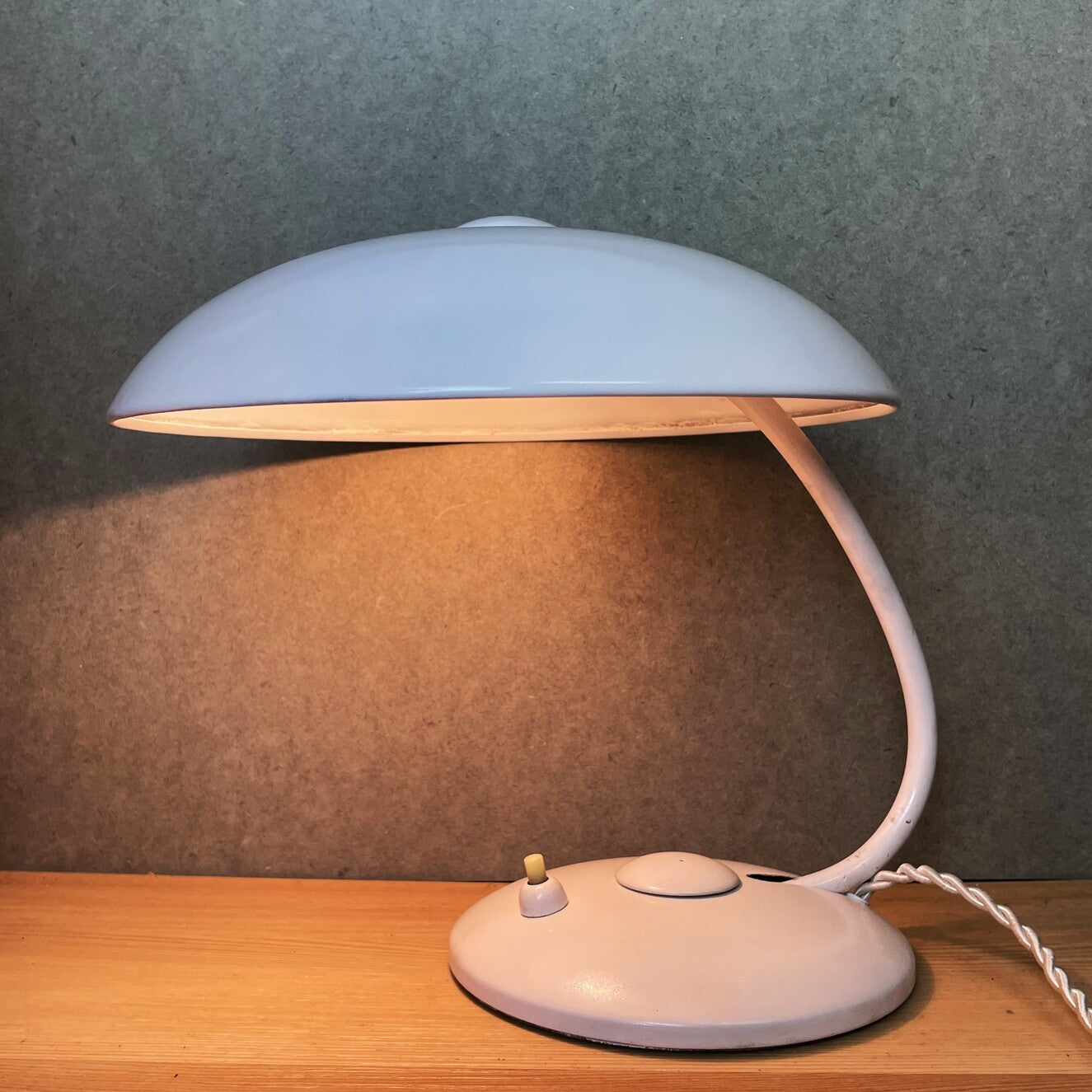 Bauhaus Desk Lamp by Helo Leuchten