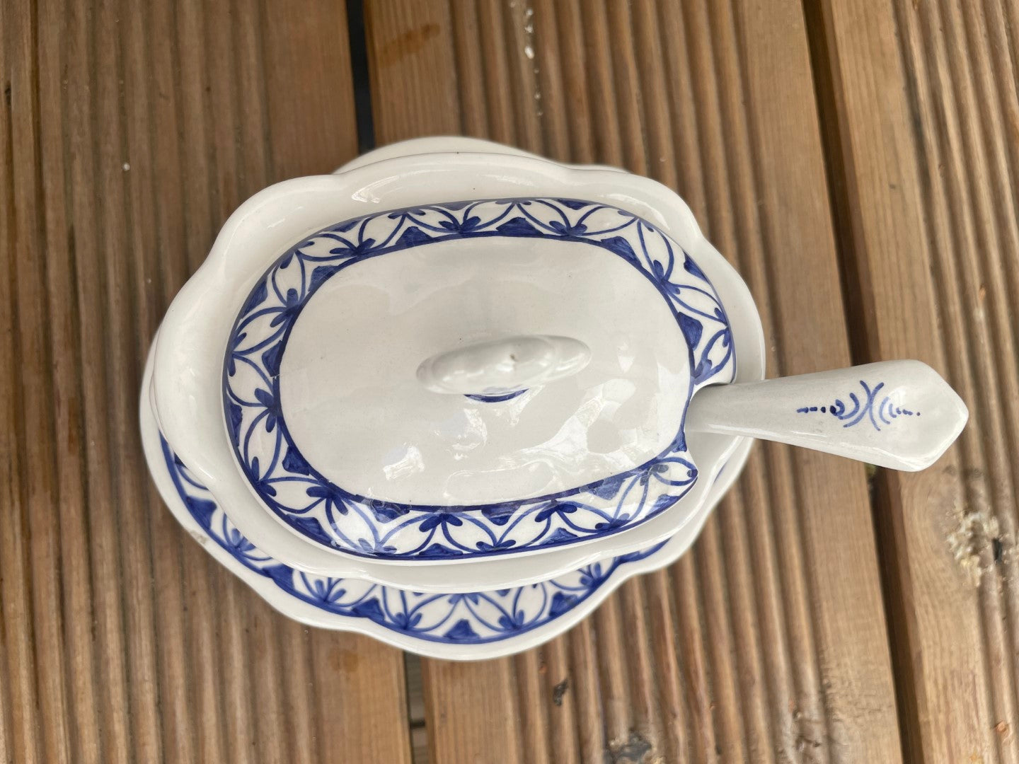 Blue willow ceramic tureen