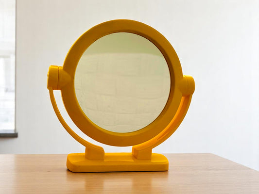 Rotating table mirror