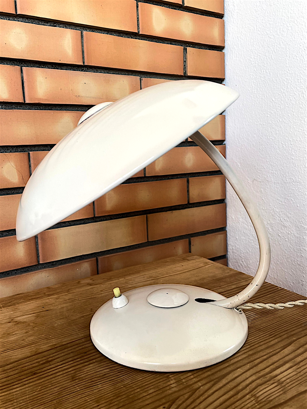 Bauhaus Desk Lamp by Helo Leuchten