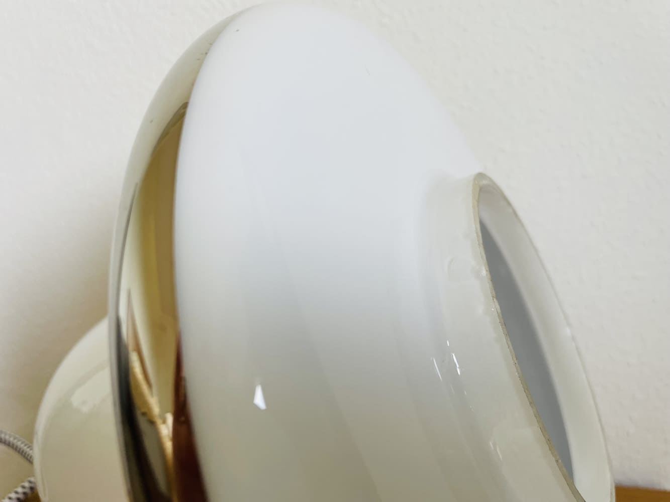 White opaline lamp MCM