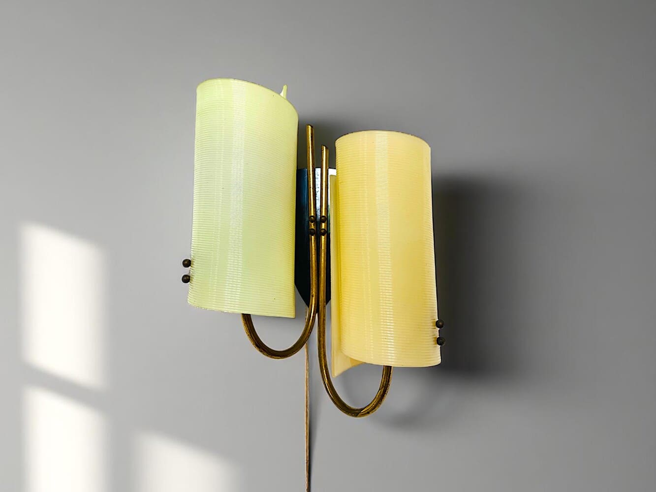 Double Wall Sconce with Pulling Cord