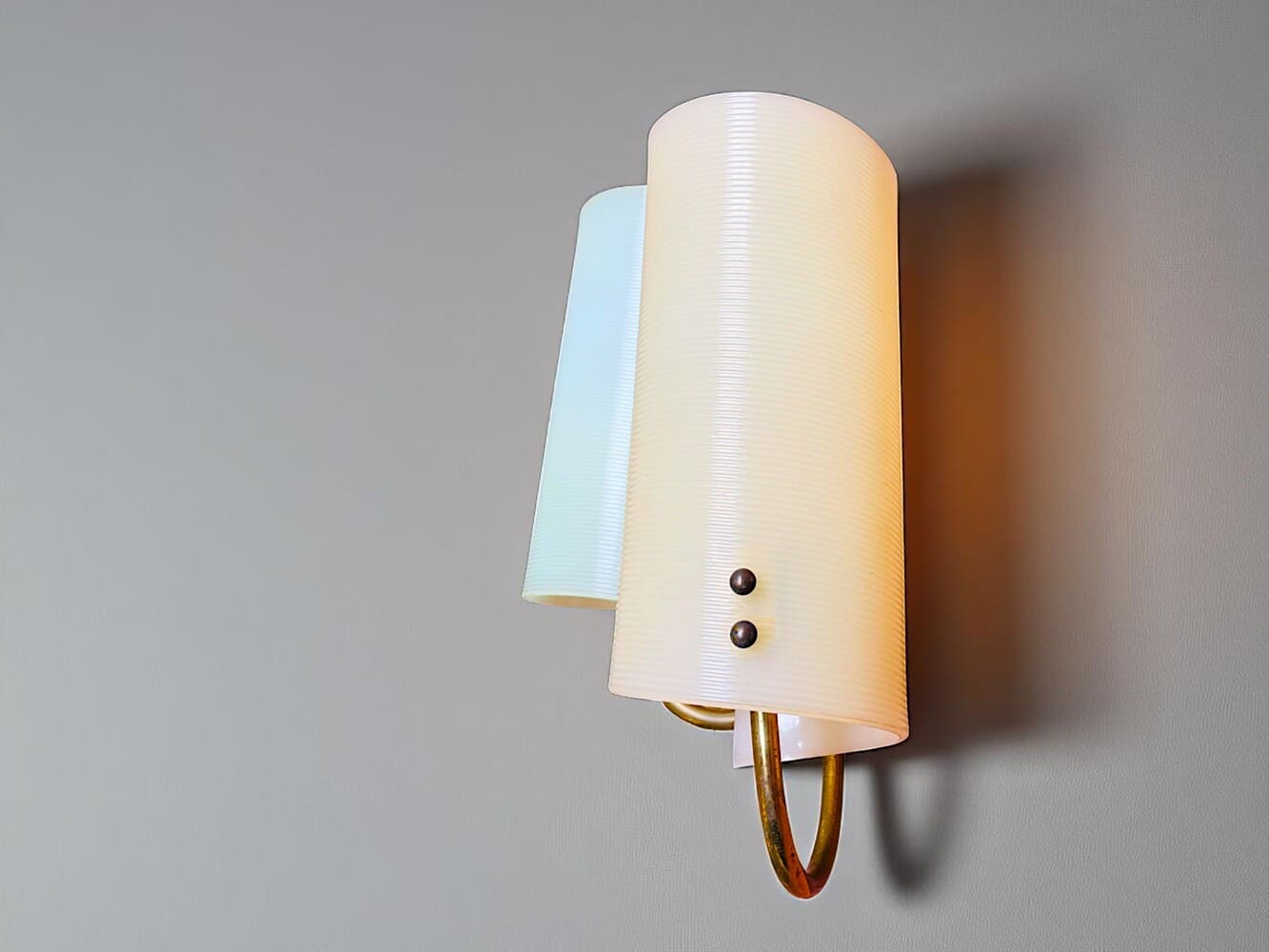 Double Wall Sconce with Pulling Cord