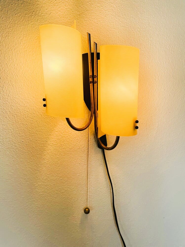 Double Wall Sconce with Pulling Cord