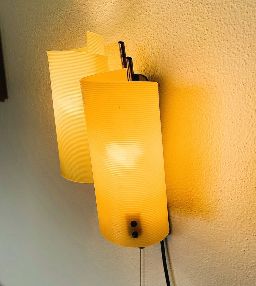 Double Wall Sconce with Pulling Cord