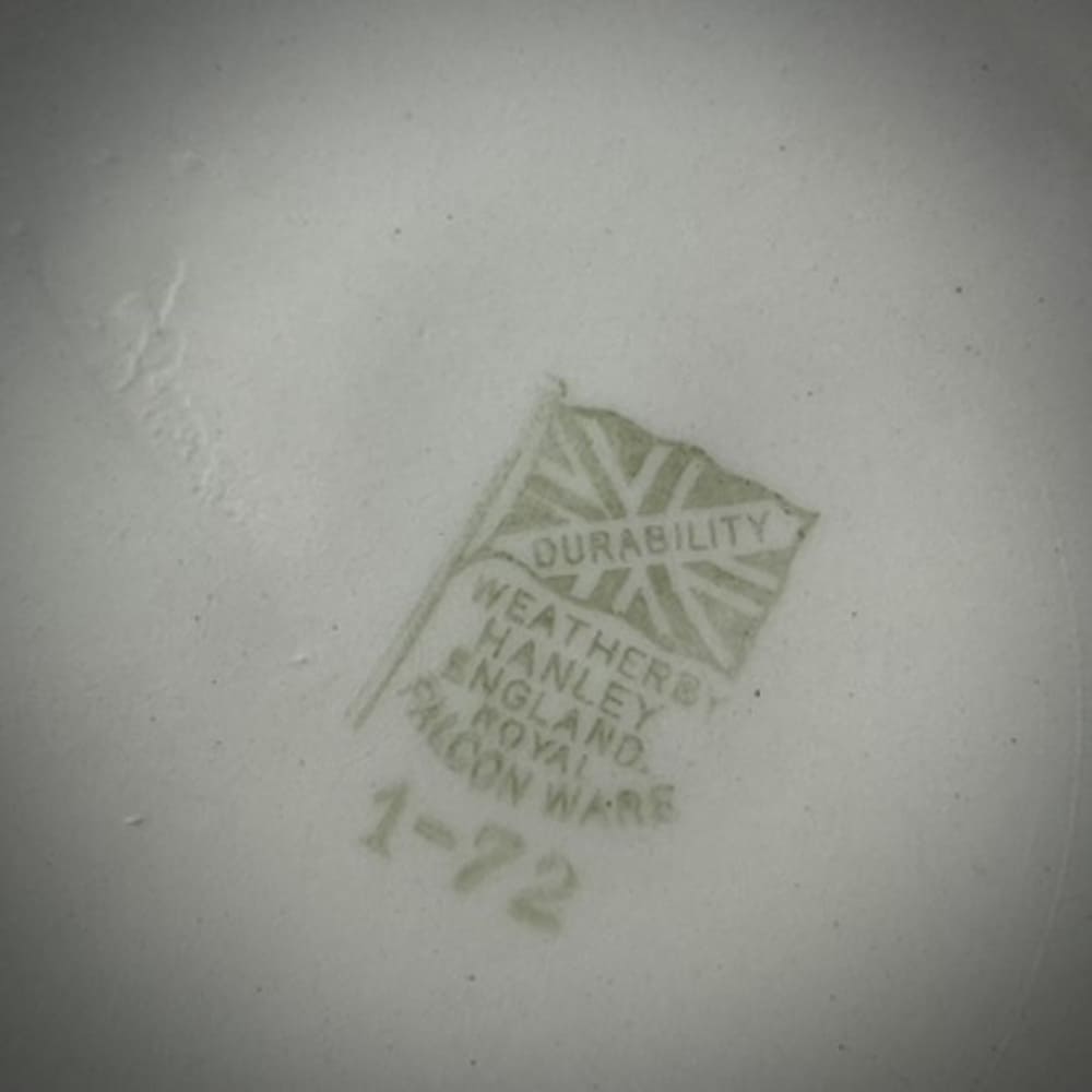 1972 Weatherby Royal Falcon Ware decorative plate