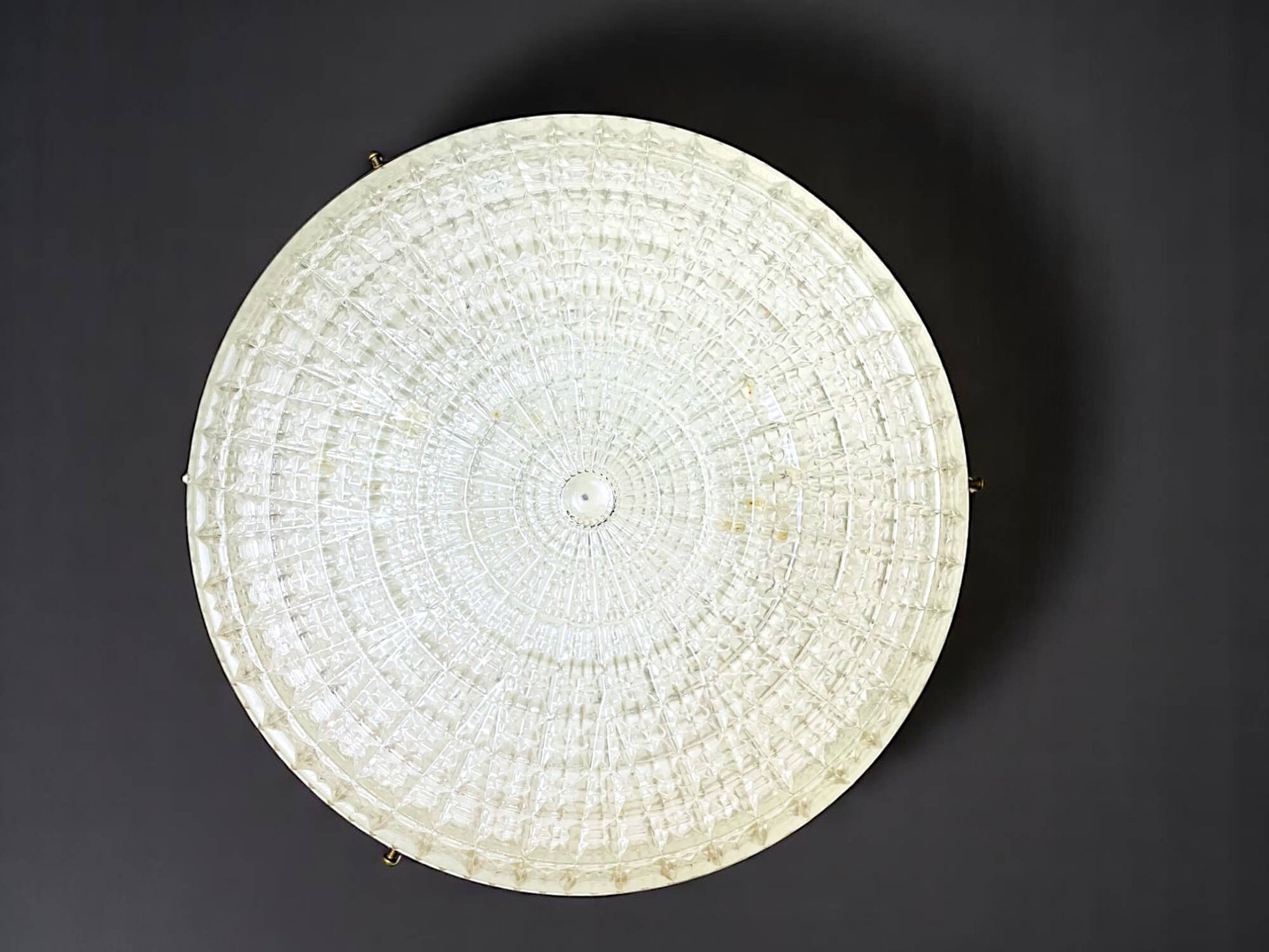Flush mount light
