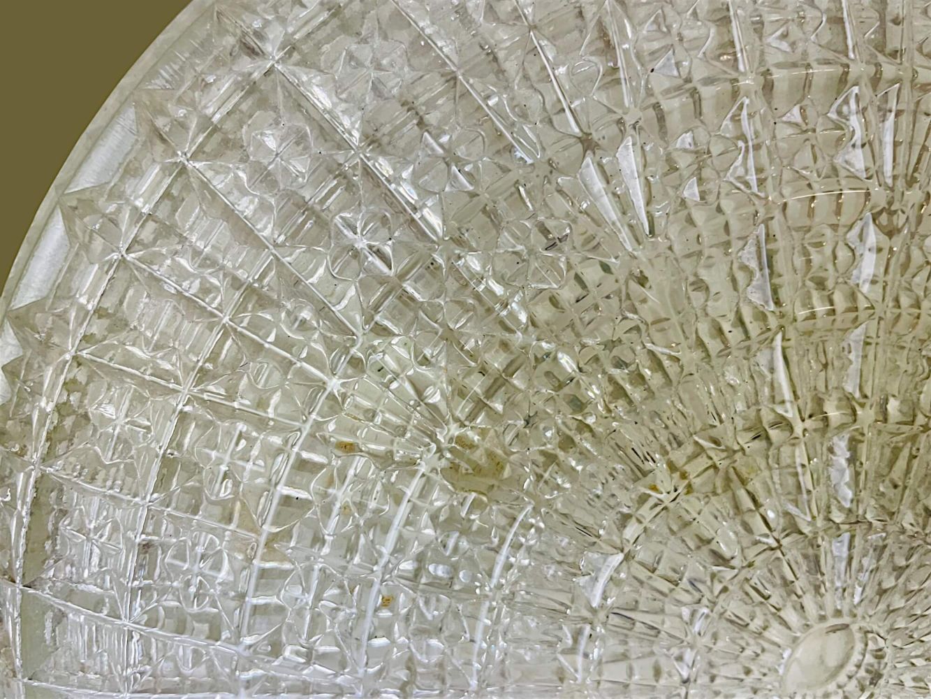 Flush mount light