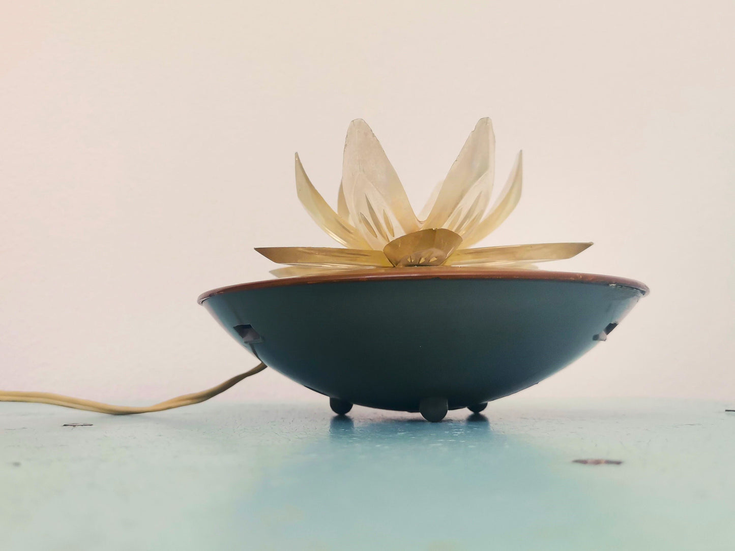 Small Water Lily or Lotus night light retro table lamp