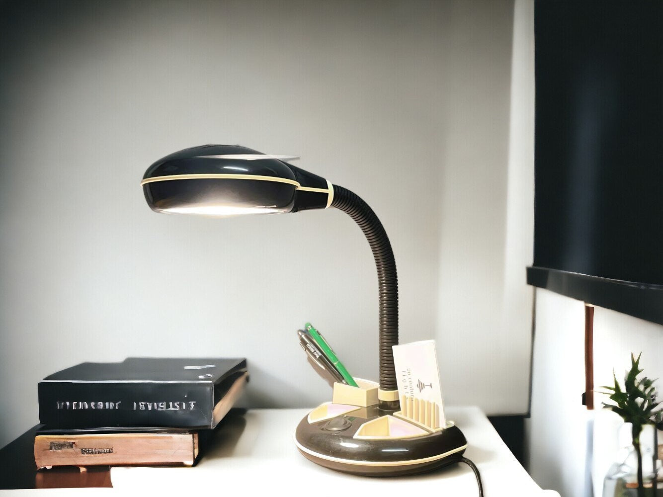 Desk Lamp organizer Rabbit Tanaka