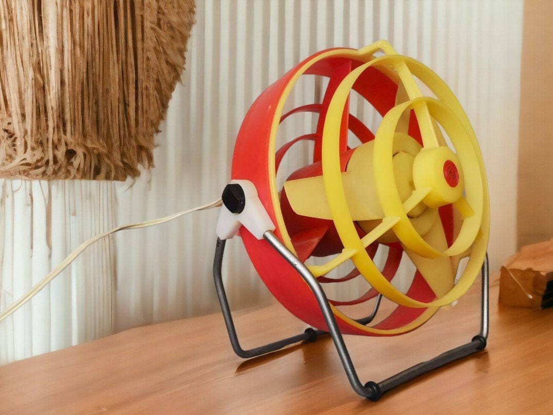 Vintage USSR electric table fan rotating portable retro air ventilator bar shop decor