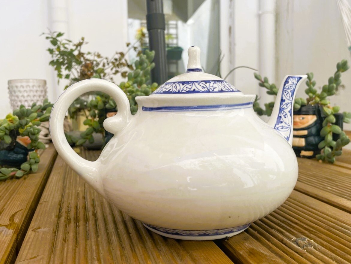 Blue and white pottery loose tea leaf teapot ceramic infuserPortugal LIMITED edition