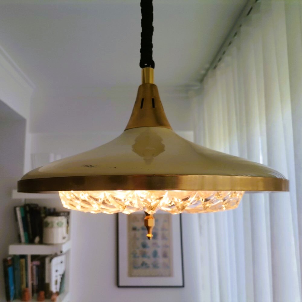 Retractable Dining Room Light