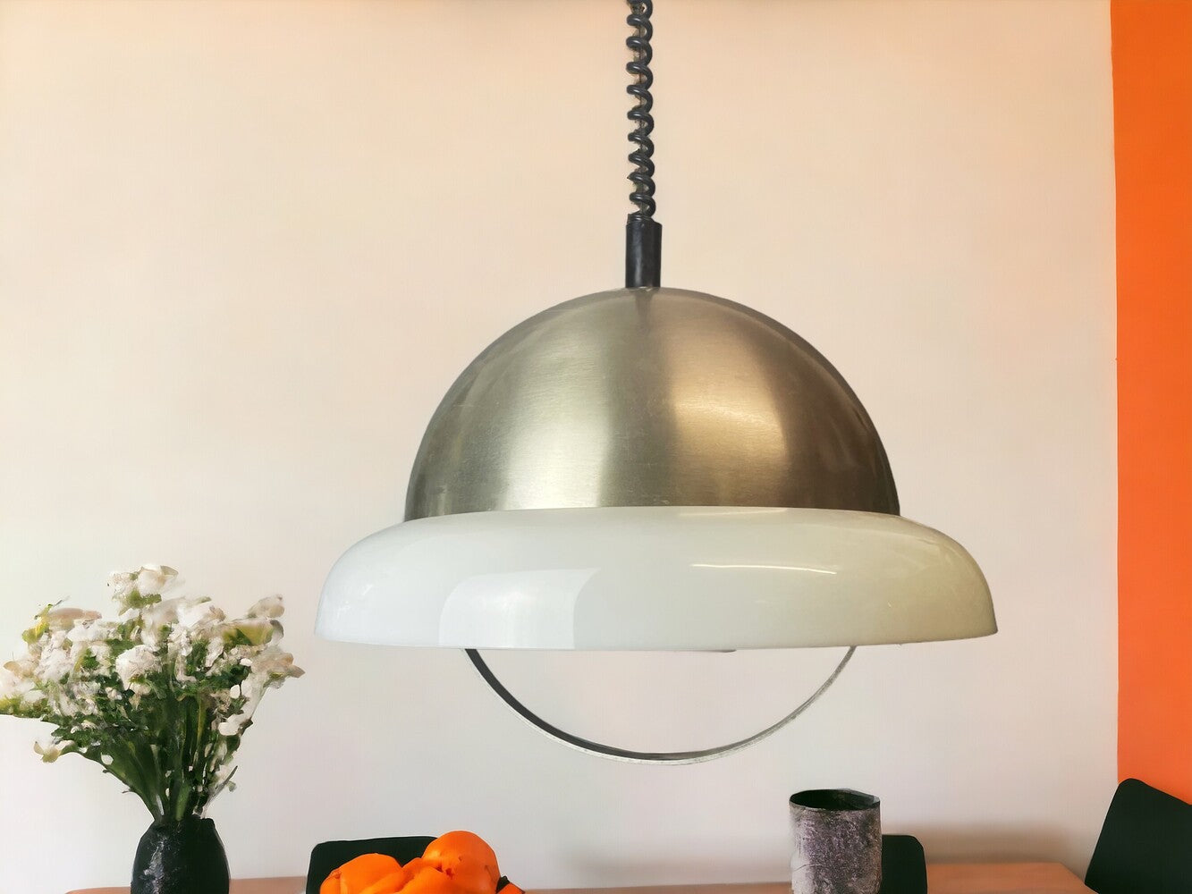 Retractable kitchen pendant light