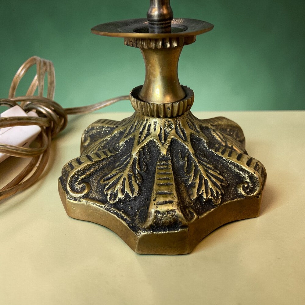 Romantic Ornamental Table Lamp