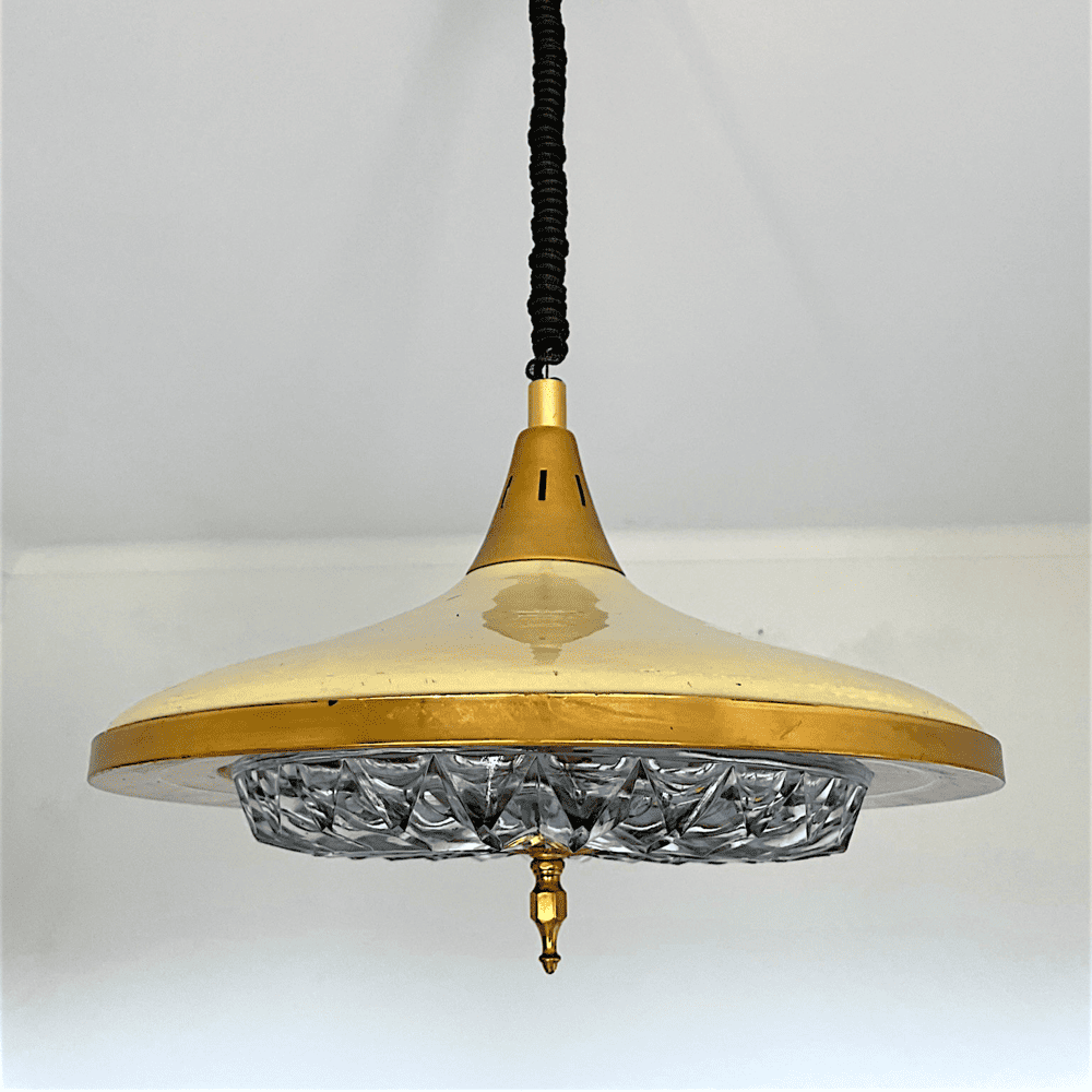 Vintage Rettractable Pendant Light