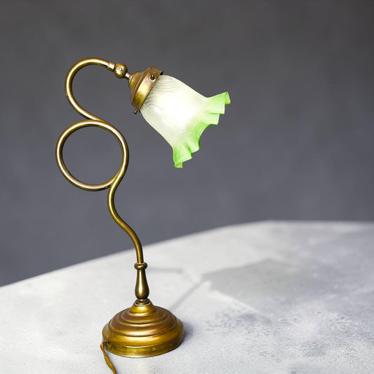 Flared glass tulip table lamp