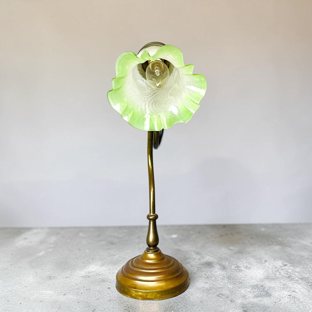 Flared glass tulip table lamp